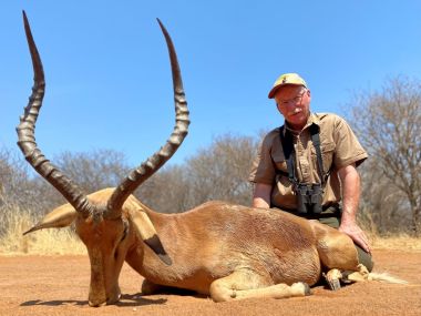 Impala-hunting08-th.jpg