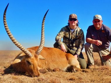 Lechwe-hunting01-th.jpg