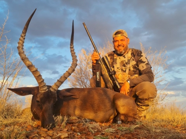 LikhuluHuntingSafaris-025-th.jpg