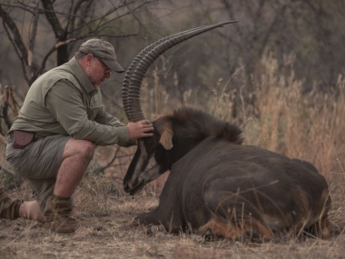 LikhuluHuntingSafarisScenes-009-th.jpg