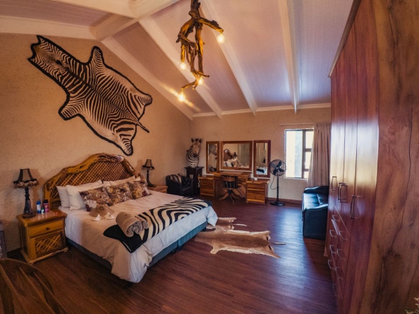 LikhuluSafaris-Accommodation-021-th.jpg