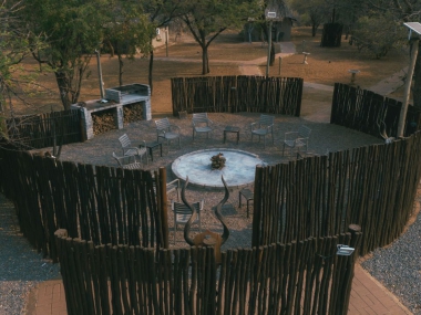 LikhuluSafaris-Accommodation-04-th.jpg