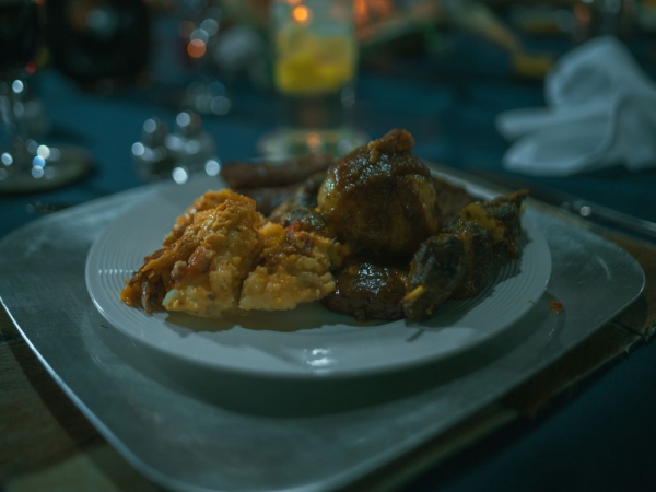 LikhuluSafaris-FoodAndEntertainmentGallery-021-th.jpg